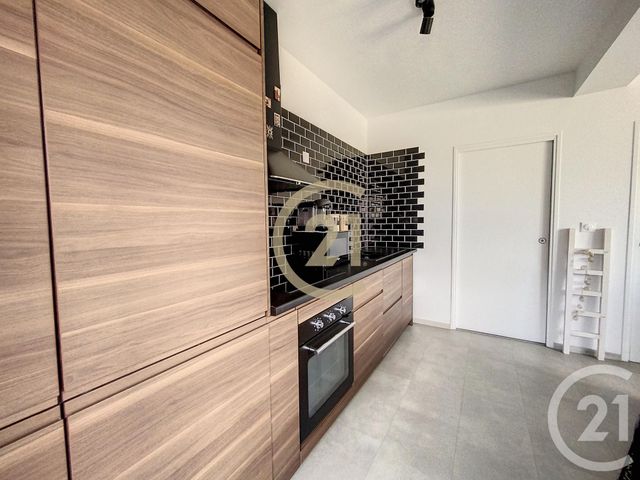 Appartement F2 à louer - 2 pièces - 34.4 m2 - SENS - 89 - BOURGOGNE - Century 21 Martinot Immobilier