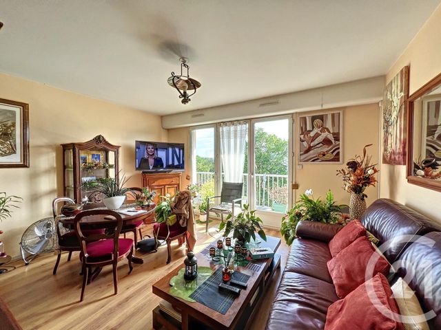 Appartement à louer - 2 pièces - 45.0 m2 - SENS - 89 - BOURGOGNE - Century 21 Martinot Immobilier