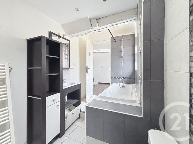Appartement F3 à vendre - 3 pièces - 64.65 m2 - SENS - 89 - BOURGOGNE - Century 21 Martinot Immobilier