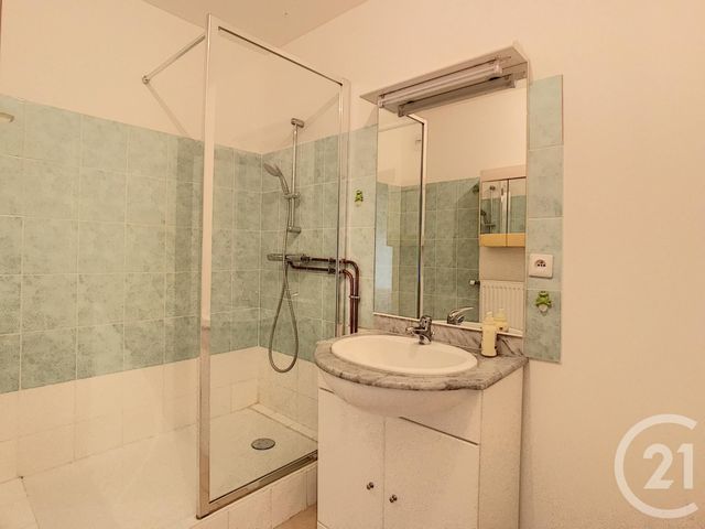 Appartement F2 à louer - 2 pièces - 57.26 m2 - PONT SUR YONNE - 89 - BOURGOGNE - Century 21 Martinot Immobilier