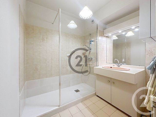 Appartement à louer - 2 pièces - 49.0 m2 - SENS - 89 - BOURGOGNE - Century 21 Martinot Immobilier