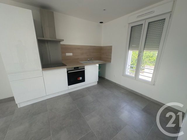 Appartement à louer - 2 pièces - 45.56 m2 - ST CLEMENT - 89 - BOURGOGNE - Century 21 Martinot Immobilier