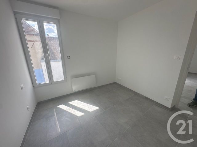 Appartement à louer - 2 pièces - 45.56 m2 - ST CLEMENT - 89 - BOURGOGNE - Century 21 Martinot Immobilier