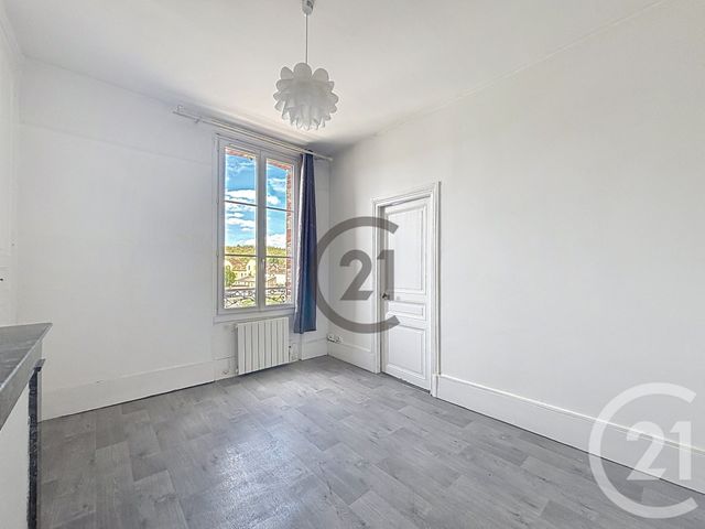 Appartement F3 à louer - 3 pièces - 49.06 m2 - SENS - 89 - BOURGOGNE - Century 21 Martinot Immobilier
