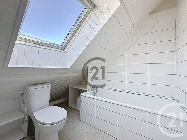Appartement à louer - 2 pièces - 28.0 m2 - SENS - 89 - BOURGOGNE - Century 21 Martinot Immobilier
