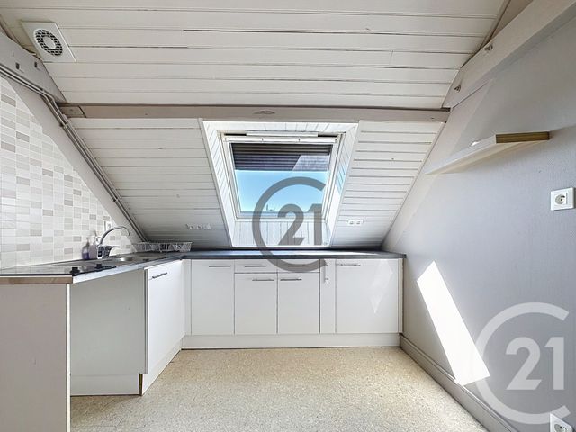 Appartement à louer - 2 pièces - 28.0 m2 - SENS - 89 - BOURGOGNE - Century 21 Martinot Immobilier