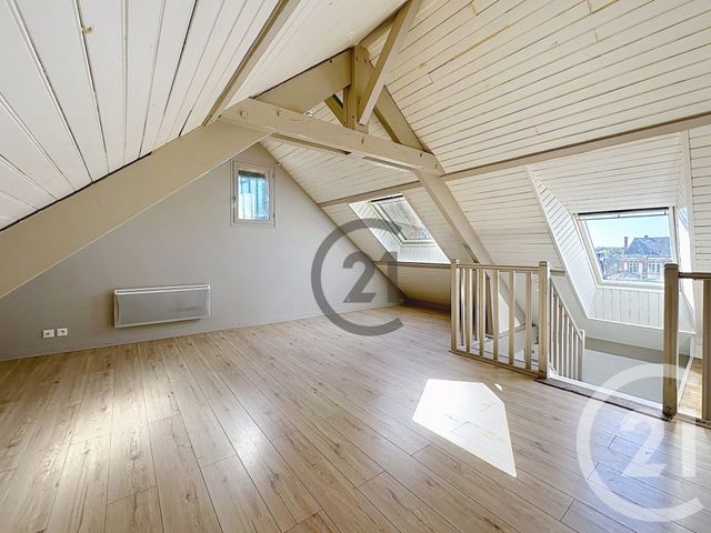 Appartement à louer - 2 pièces - 28.0 m2 - SENS - 89 - BOURGOGNE - Century 21 Martinot Immobilier