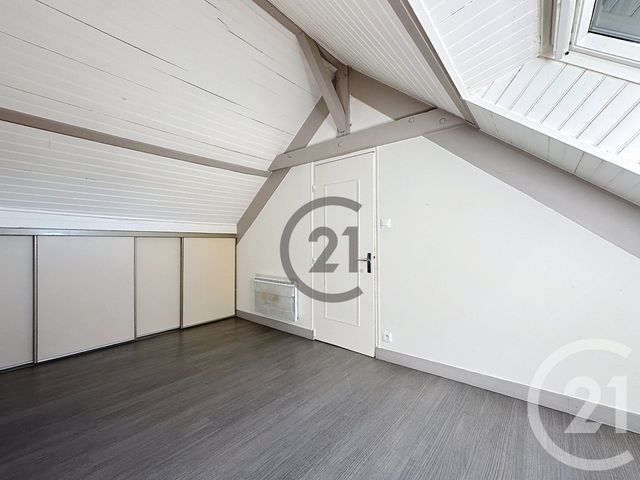 Appartement à louer - 2 pièces - 28.0 m2 - SENS - 89 - BOURGOGNE - Century 21 Martinot Immobilier