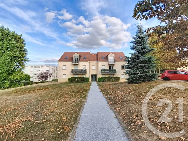Appartement T2 à vendre - 2 pièces - 47.85 m2 - VILLENEUVE SUR YONNE - 89 - BOURGOGNE - Century 21 Martinot Immobilier