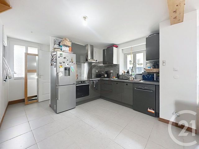 Appartement F3 à louer - 3 pièces - 68.0 m2 - ST CLEMENT - 89 - BOURGOGNE - Century 21 Martinot Immobilier