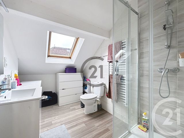 Appartement F3 à louer - 3 pièces - 68.0 m2 - ST CLEMENT - 89 - BOURGOGNE - Century 21 Martinot Immobilier