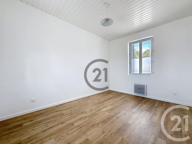 Appartement à louer - 3 pièces - 56.15 m2 - VERON - 89 - BOURGOGNE - Century 21 Martinot Immobilier