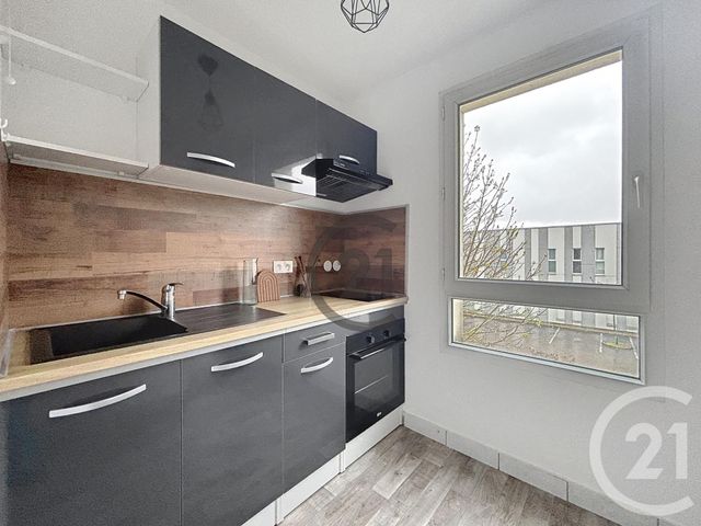Appartement F2 bis à louer - 3 pièces - 53.0 m2 - SENS - 89 - BOURGOGNE - Century 21 Martinot Immobilier
