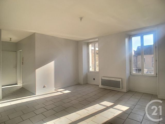 Appartement F3 à louer - 3 pièces - 50.6 m2 - SENS - 89 - BOURGOGNE - Century 21 Martinot Immobilier