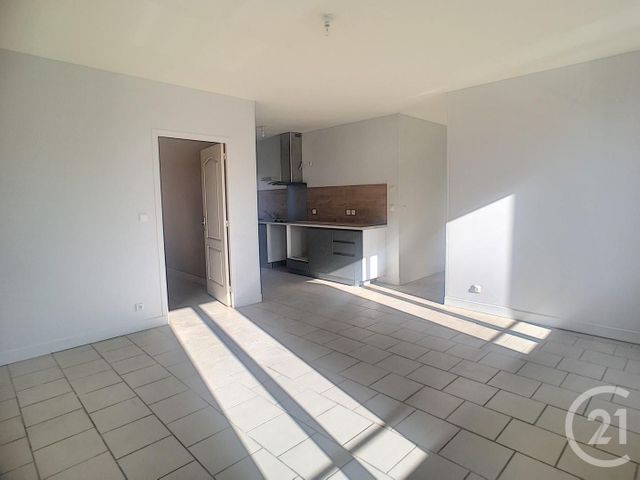 Appartement F3 à louer - 3 pièces - 50.6 m2 - SENS - 89 - BOURGOGNE - Century 21 Martinot Immobilier