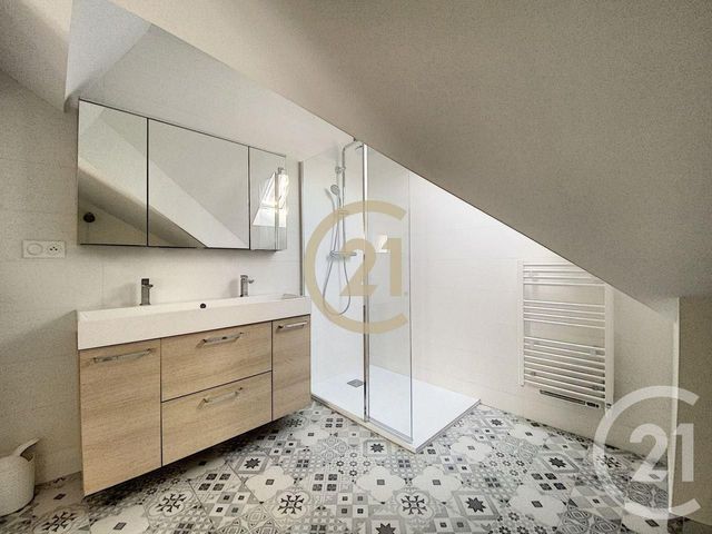 Appartement F3 à louer - 3 pièces - 56.5 m2 - SENS - 89 - BOURGOGNE - Century 21 Martinot Immobilier