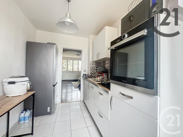 Appartement F3 à louer - 3 pièces - 59.04 m2 - ST CLEMENT - 89 - BOURGOGNE - Century 21 Martinot Immobilier