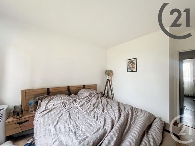 Appartement F3 à louer - 3 pièces - 59.04 m2 - ST CLEMENT - 89 - BOURGOGNE - Century 21 Martinot Immobilier