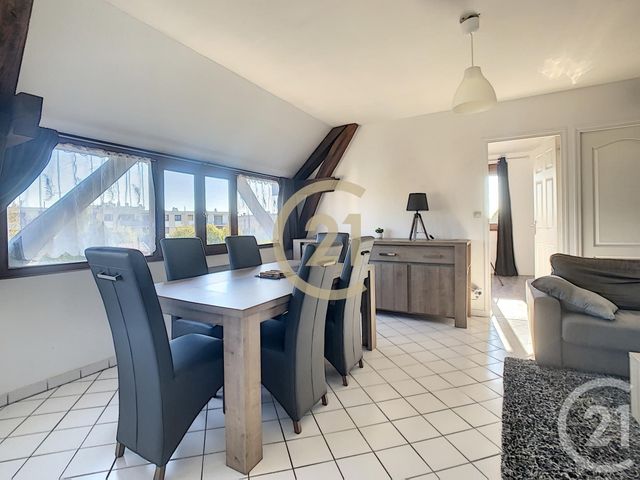 Appartement F2 à louer - 2 pièces - 51.0 m2 - SENS - 89 - BOURGOGNE - Century 21 Martinot Immobilier