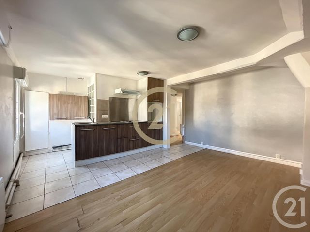 Appartement F3 à louer - 3 pièces - 59.0 m2 - SENS - 89 - BOURGOGNE - Century 21 Martinot Immobilier