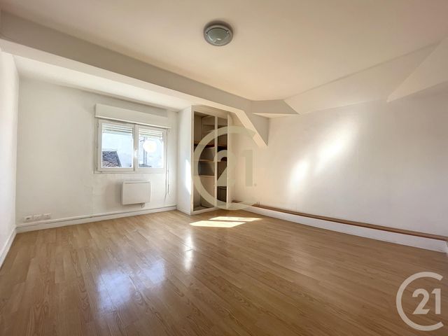 Appartement F3 à louer - 3 pièces - 59.0 m2 - SENS - 89 - BOURGOGNE - Century 21 Martinot Immobilier