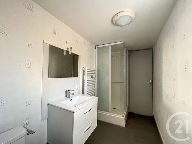 Appartement F2 à louer - 2 pièces - 35.0 m2 - SENS - 89 - BOURGOGNE - Century 21 Martinot Immobilier