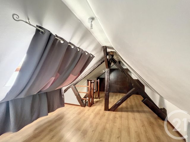 Appartement F2 à louer - 2 pièces - 35.0 m2 - SENS - 89 - BOURGOGNE - Century 21 Martinot Immobilier