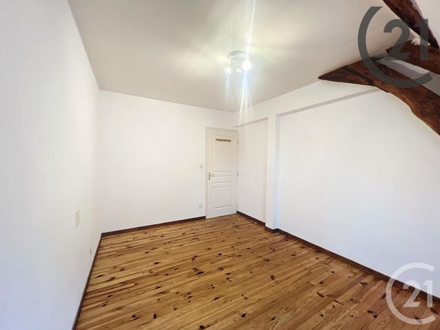 Appartement à louer - 4 pièces - 75.0 m2 - SENS - 89 - BOURGOGNE - Century 21 Martinot Immobilier