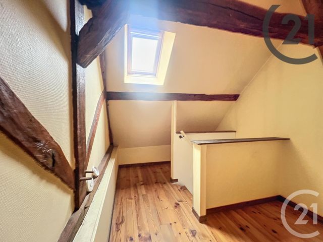 Appartement à louer - 4 pièces - 75.0 m2 - SENS - 89 - BOURGOGNE - Century 21 Martinot Immobilier