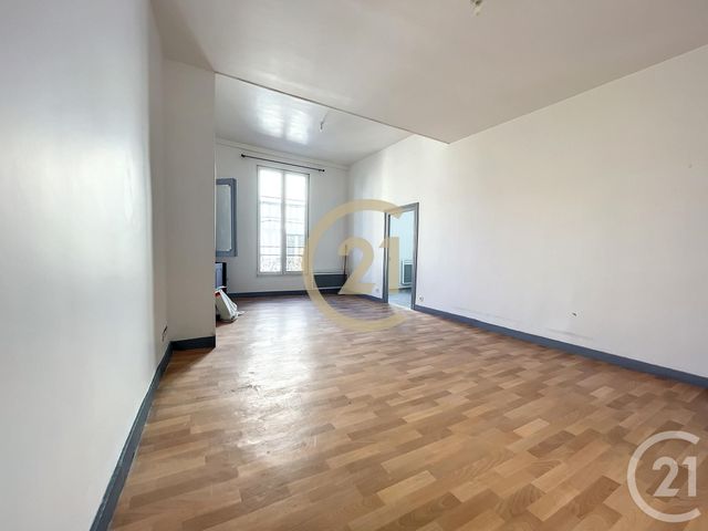 Appartement F2 à louer - 2 pièces - 68.7 m2 - SENS - 89 - BOURGOGNE - Century 21 Martinot Immobilier