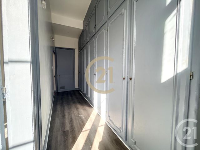 Appartement F2 à louer - 2 pièces - 68.7 m2 - SENS - 89 - BOURGOGNE - Century 21 Martinot Immobilier