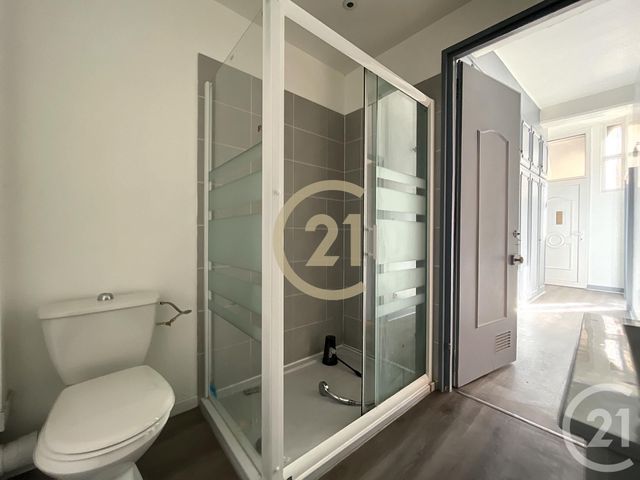 Appartement F2 à louer - 2 pièces - 68.7 m2 - SENS - 89 - BOURGOGNE - Century 21 Martinot Immobilier