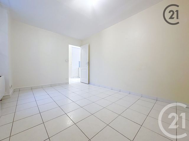 Appartement F2 à louer - 2 pièces - 45.13 m2 - SENS - 89 - BOURGOGNE - Century 21 Martinot Immobilier