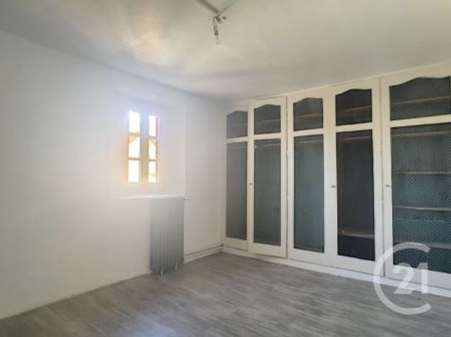 Appartement à louer - 3 pièces - 87.81 m2 - SENS - 89 - BOURGOGNE - Century 21 Martinot Immobilier